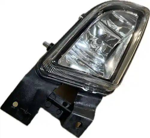Lampa przeciwmgielna halogen przód prawy
Iveco Daily od roku 2012+ przód prawa
Numer katalogowy: 5801377880 FT87776