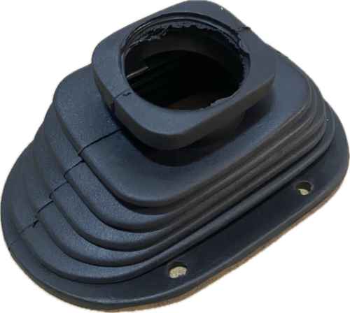 8143617 Osłona gumowa kolumny kierowniczej dolna Iveco EuroCargo